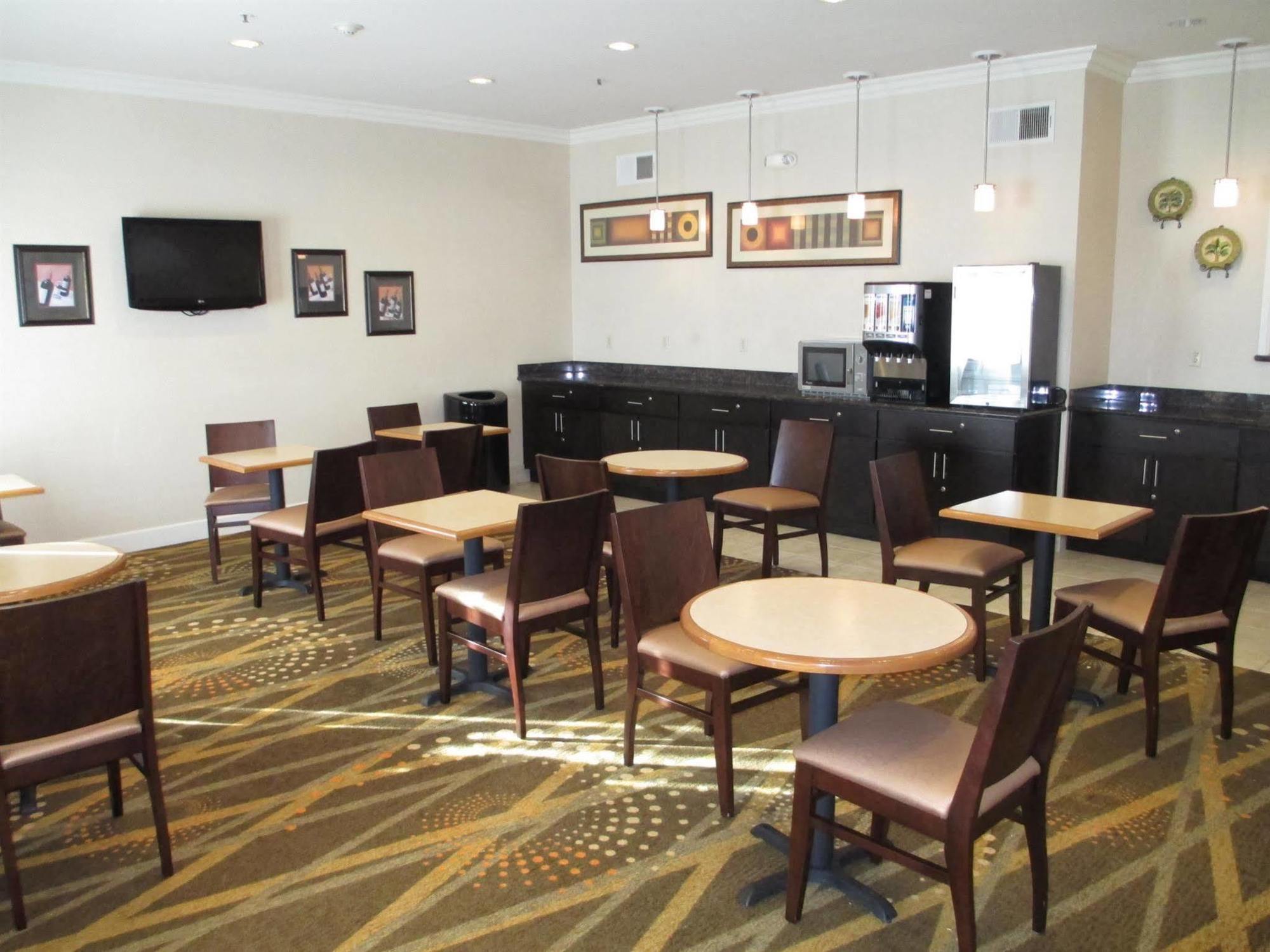 Best Western Plus Delta Inn & Suites Oakley Exterior foto
